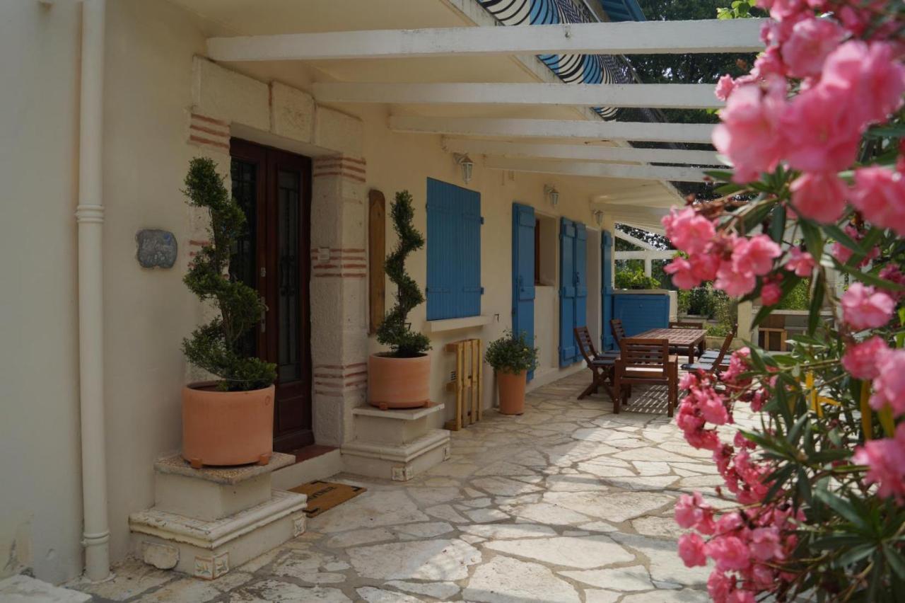 La Maison des Eaux Saint-Jean-de-Thurac Extérieur photo